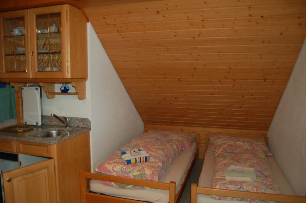 Gasthaus Schaefli Alt St. Johann Ruang foto