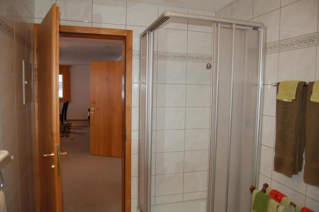 Gasthaus Schaefli Alt St. Johann Ruang foto