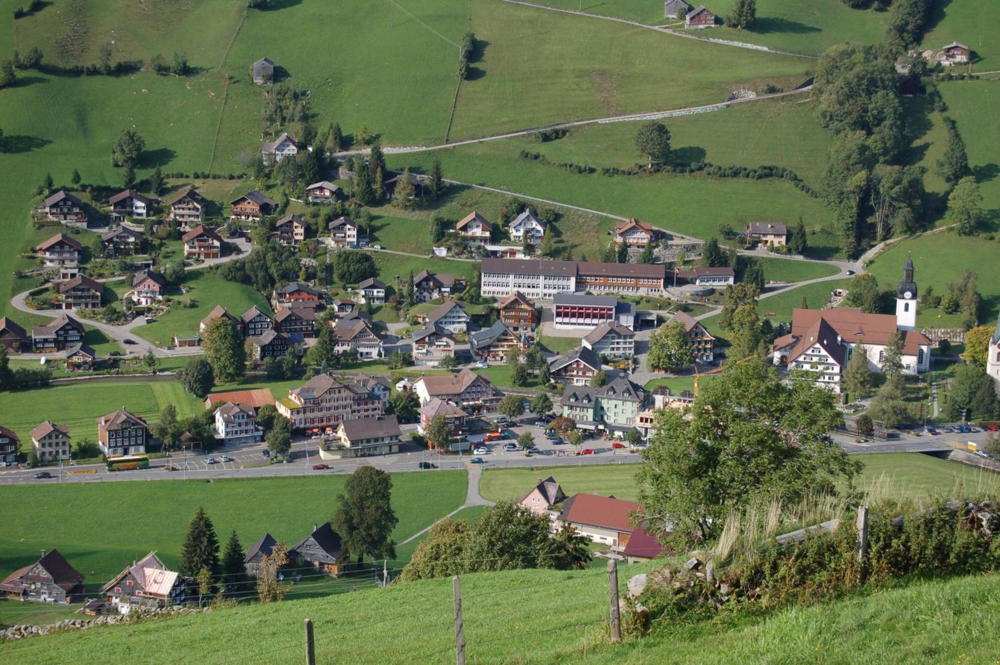 Gasthaus Schaefli Alt St. Johann Bagian luar foto