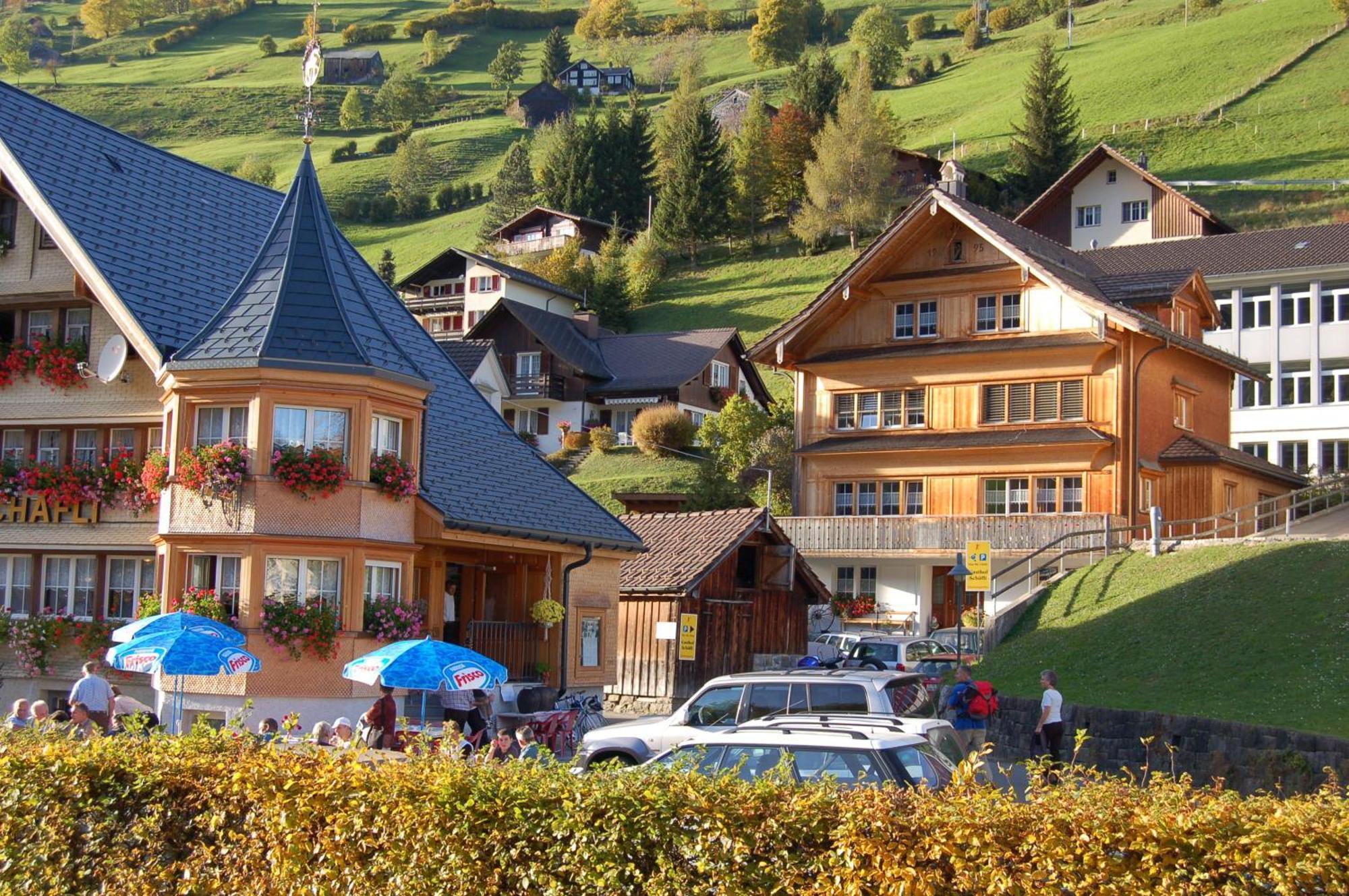 Gasthaus Schaefli Alt St. Johann Bagian luar foto