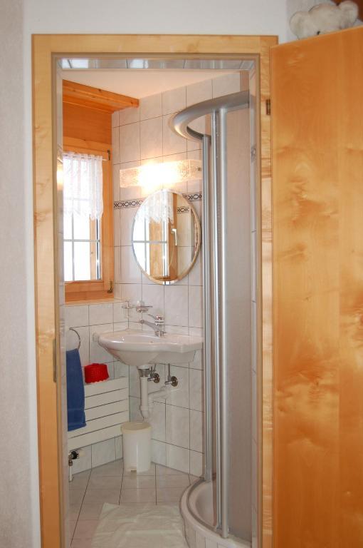 Gasthaus Schaefli Alt St. Johann Ruang foto